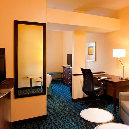 Fairfield Inn & Suites Houston Intercontinental Airport Exterior photo